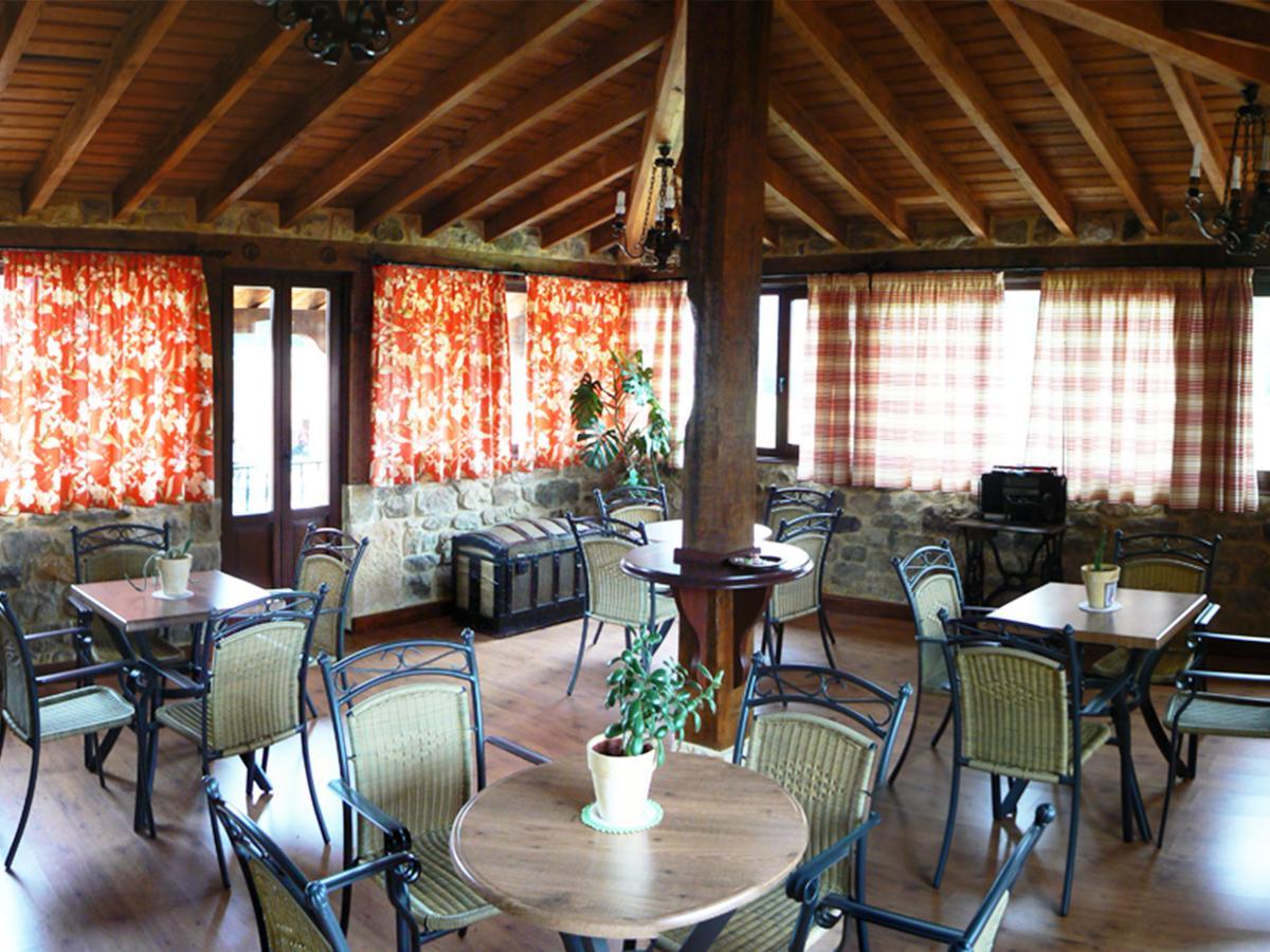 Posada Ribera Del Pas Iruz Exterior photo